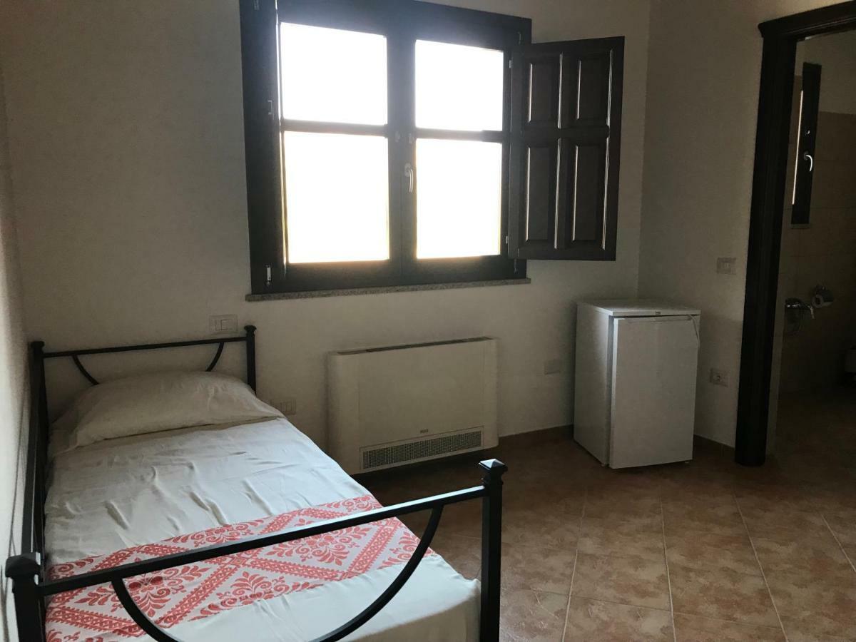 Agriturismo La Fillirea Sant' Antonio di Santadi Екстериор снимка